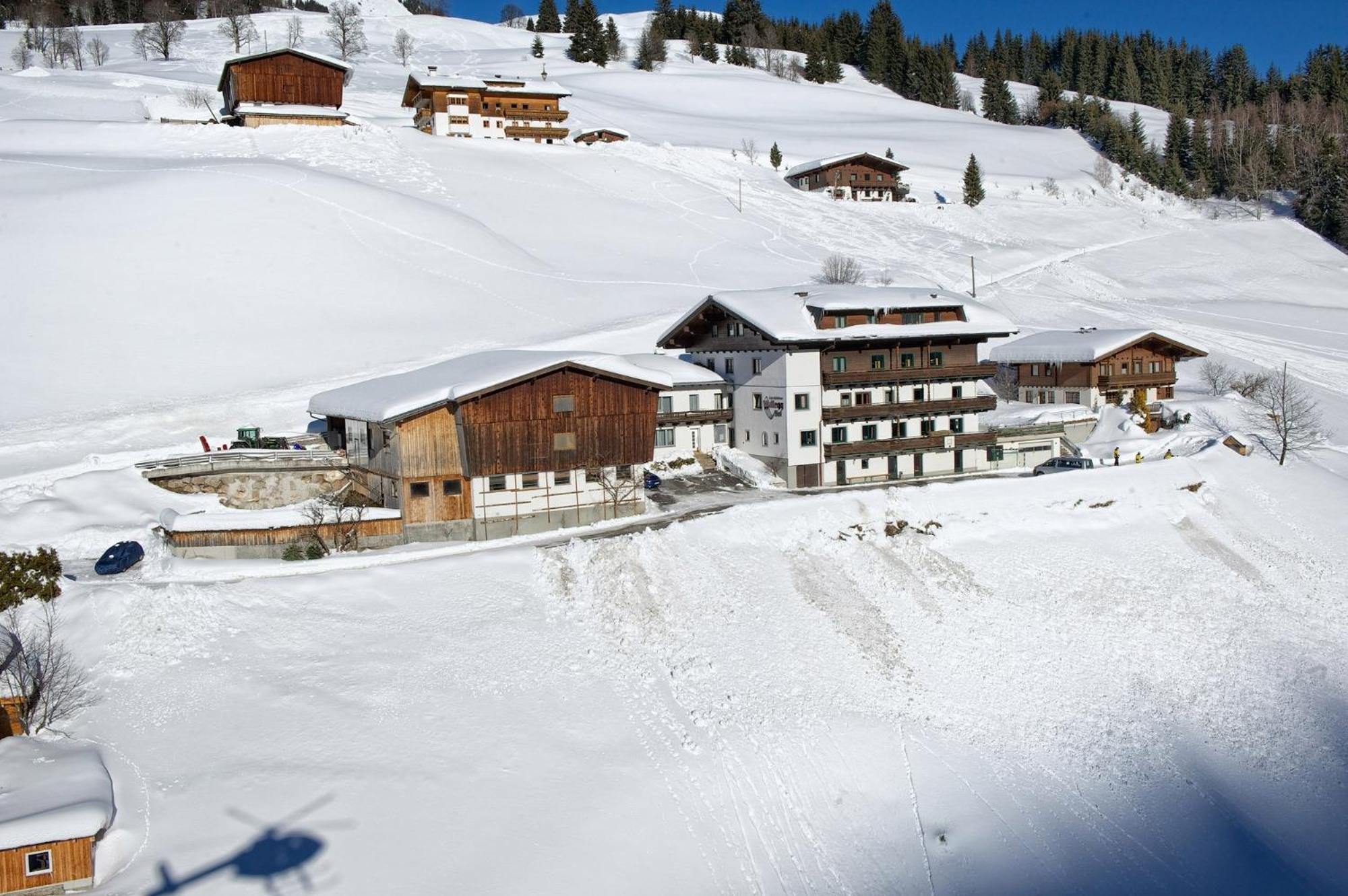 Ski In-Ski Out - Gaestehaeuser Saalbach-Hinterglemm - Wallegghof Christianhof 외부 사진
