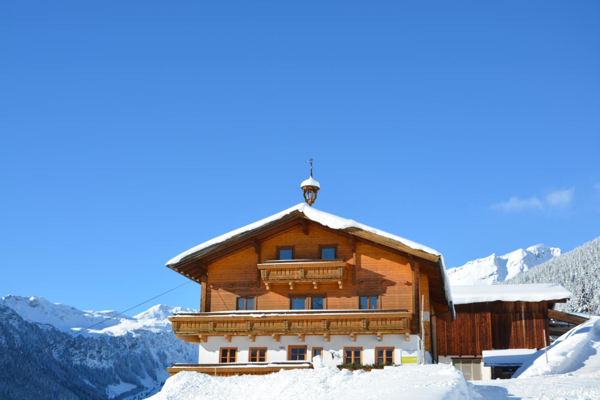 Ski In-Ski Out - Gaestehaeuser Saalbach-Hinterglemm - Wallegghof Christianhof 외부 사진