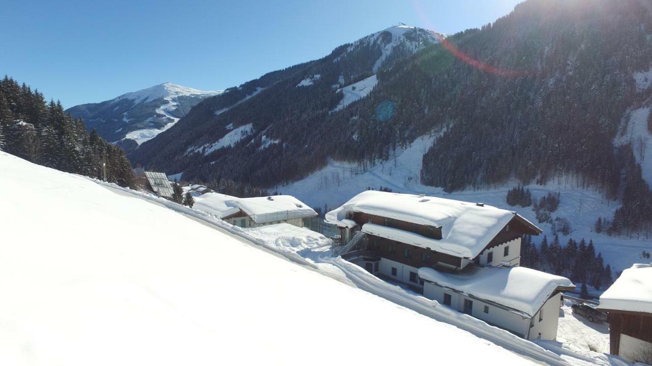 Ski In-Ski Out - Gaestehaeuser Saalbach-Hinterglemm - Wallegghof Christianhof 외부 사진